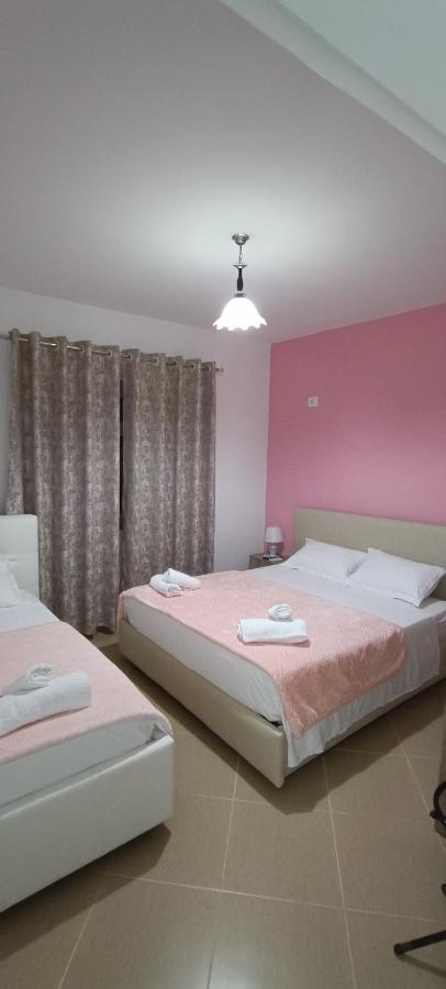 Eljos House Permet 호텔 외부 사진